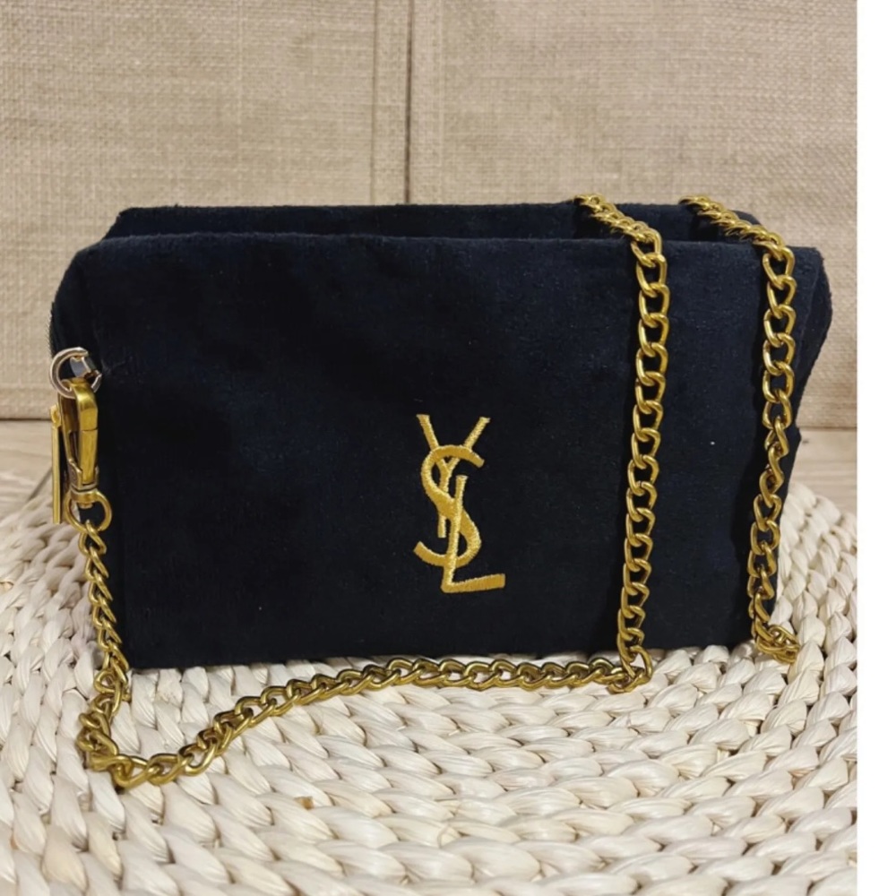 - 👛Yves Saint Laurent Makeup/cosmetic bag
